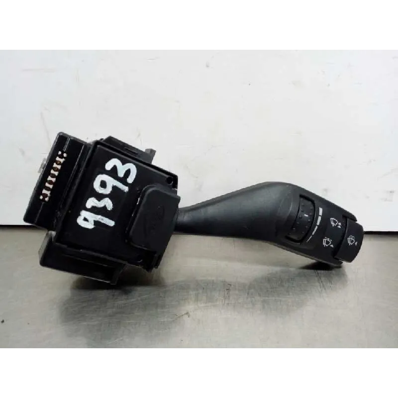 Recambio de mando limpia para ford focus berlina (cap) ghia referencia OEM IAM 4M5T17A553AD  