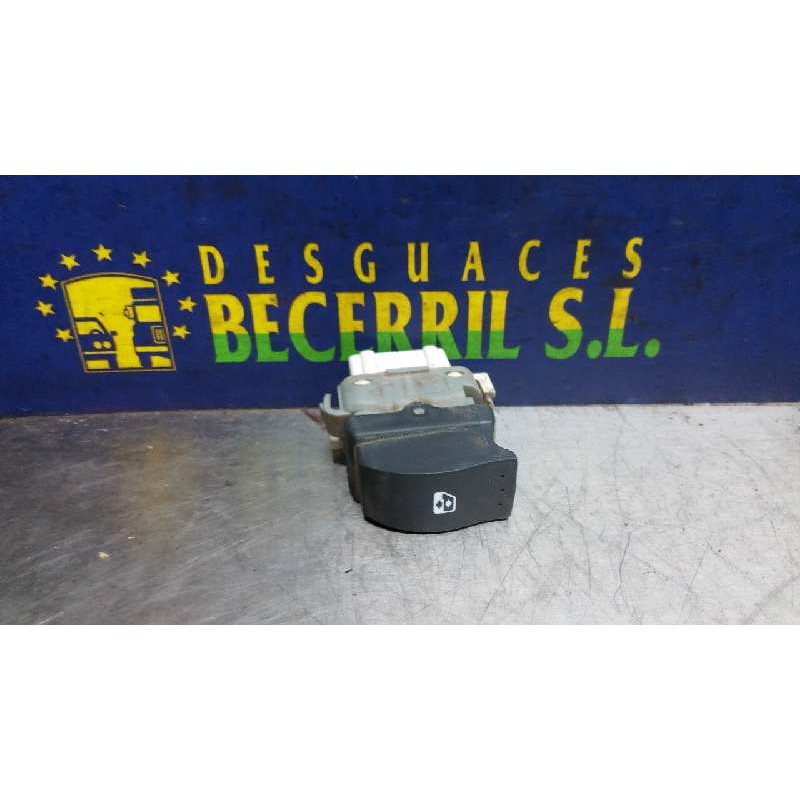 Recambio de mando elevalunas trasero izquierdo para renault scenic ii confort authentique referencia OEM IAM   