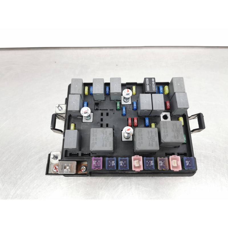 Recambio de caja reles / fusibles para kia sportage lx 4x4 referencia OEM IAM 919511F240 Recambio de caja reles / fusibles para kia sportage lx 4x4 referencia OEM IAM 919511F240