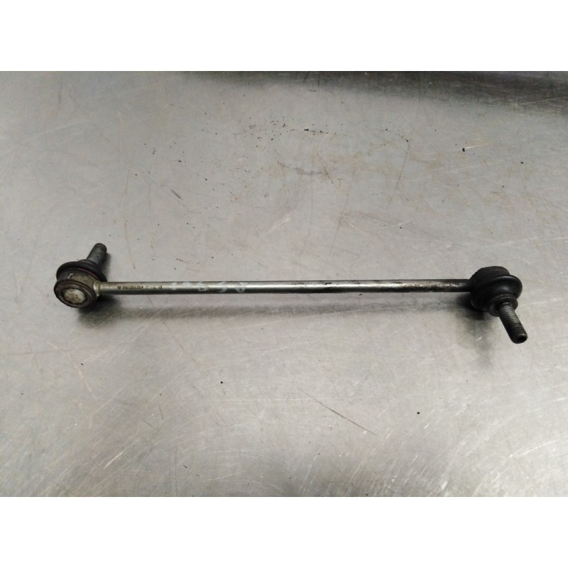 Recambio de tirante delantero izquierdo para renault kangoo authentique referencia OEM IAM Recambio de tirante delantero izquierdo para renault kangoo authentique referencia OEM IAM