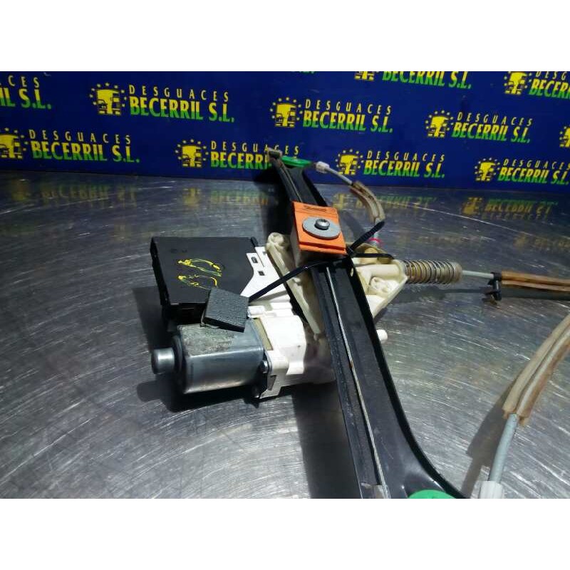 Recambio de motor elevalunas delantero derecho para audi a3 (8p) 2.0 tdi s line (103kw) referencia OEM IAM 8P0959802A Recambio de motor elevalunas delantero derecho para audi a3 (8p) 2.0 tdi s line (103kw) referencia OEM IAM 8P0959802A